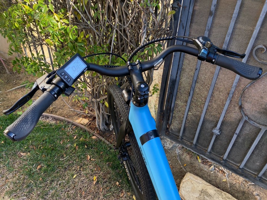 Handlebars with display and thumb throttle on the left side