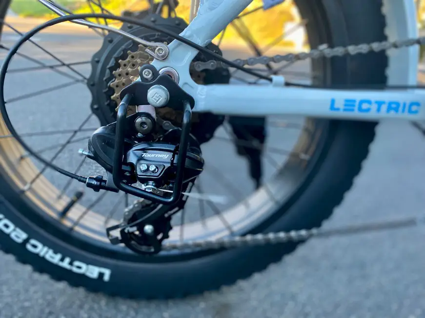 close up of Lectric XP 3.0 Gear Shifters